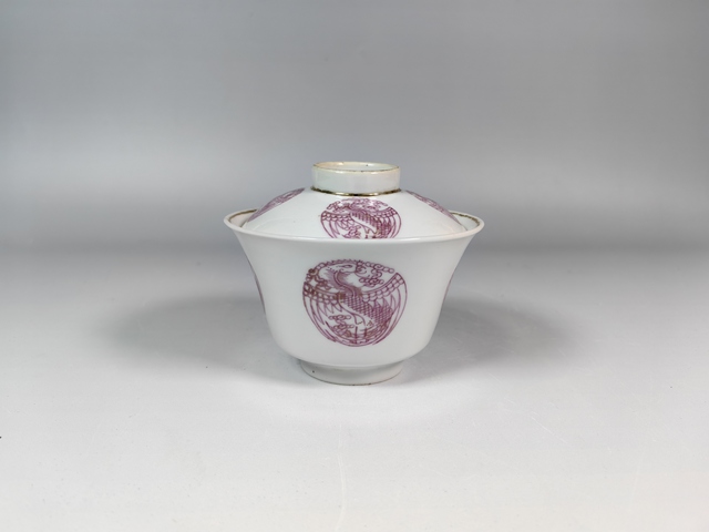 古玩陶瓷民國胭脂紅團風紋茶蓋杯真品鑒賞圖