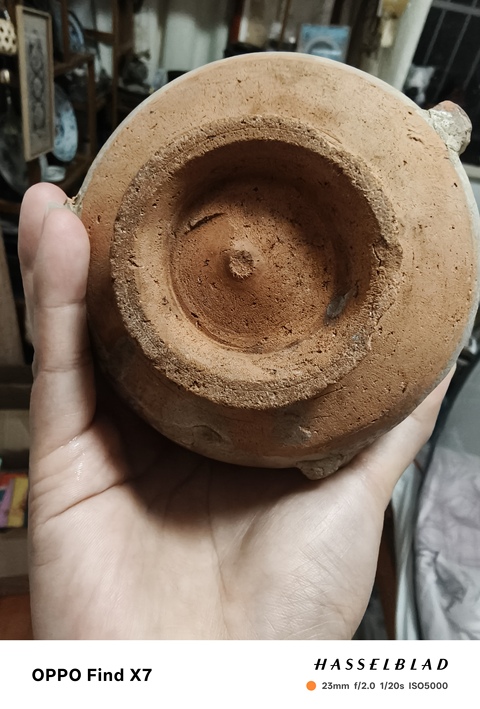 古玩陶瓷元代龍泉窯三足筒式香爐真品鑒賞圖