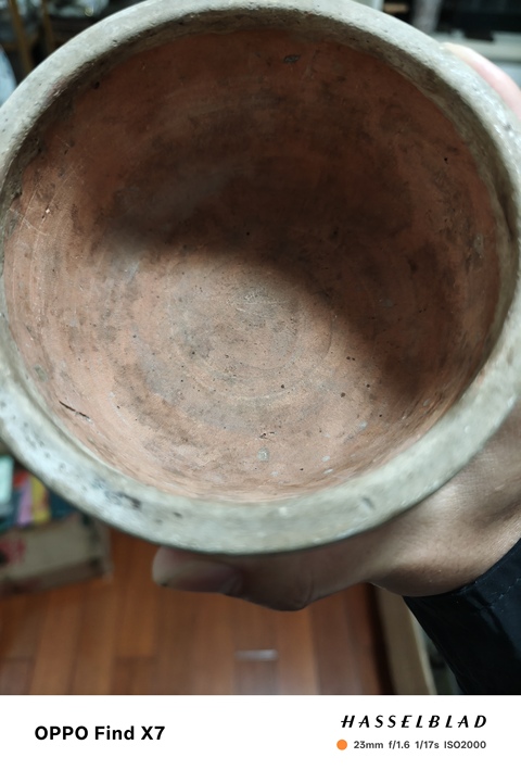 古玩陶瓷元代龍泉窯三足筒式香爐真品鑒賞圖