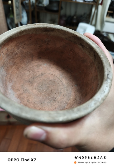 古玩陶瓷元代龍泉窯三足筒式香爐真品鑒賞圖