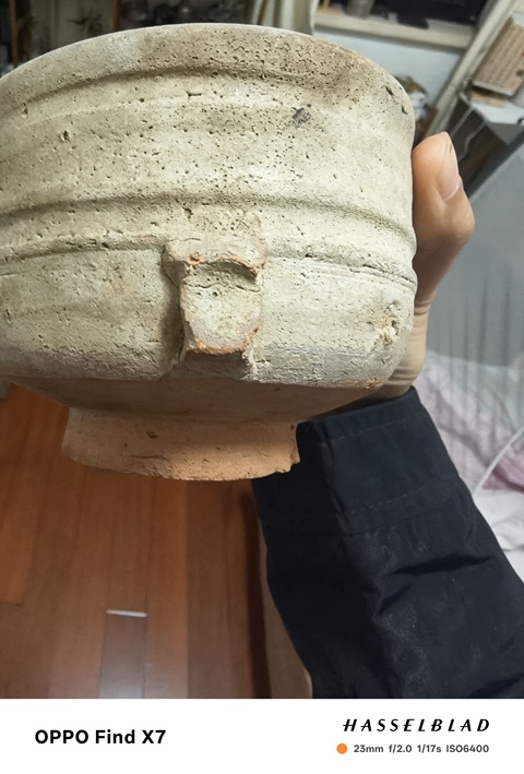 古玩陶瓷元代龍泉窯三足筒式香爐真品鑒賞圖