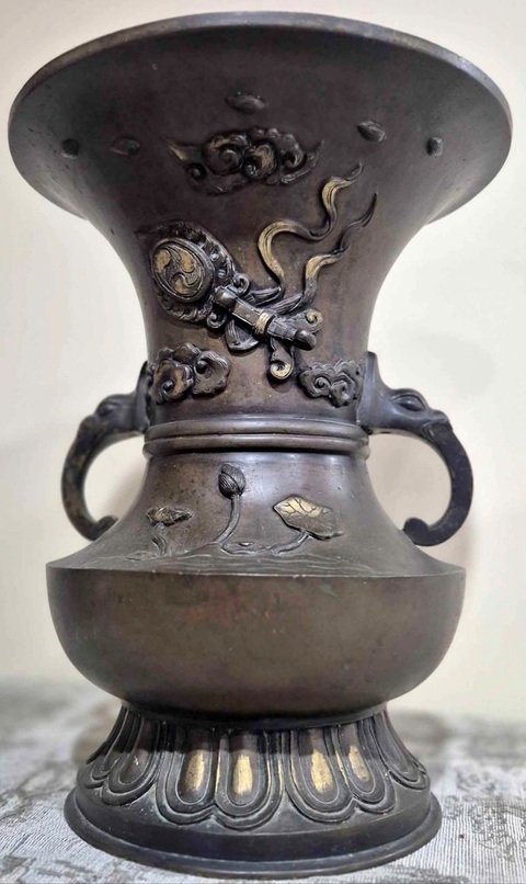 古玩銅器花觚真品鑒賞圖