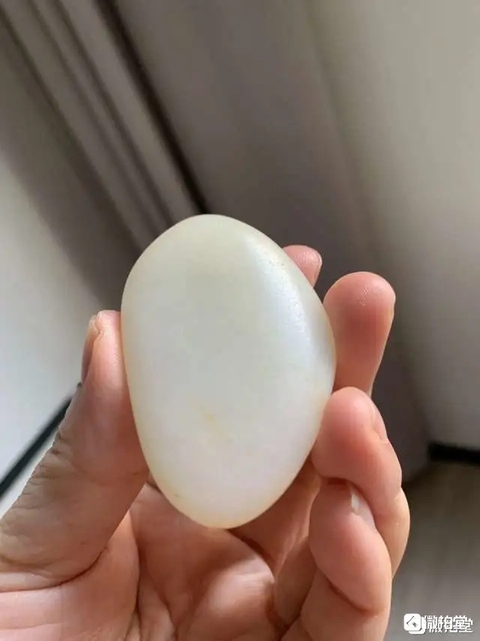 古玩玉器染色仿和田籽料原石真品鑒賞圖