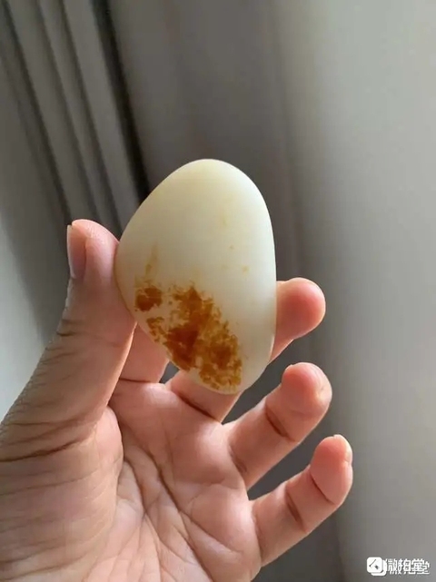 古玩玉器染色仿和田籽料原石真品鑒賞圖