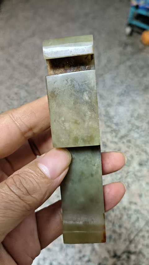 古玩玉器和田玉雕“谷紋劍璏”真品鑒賞圖