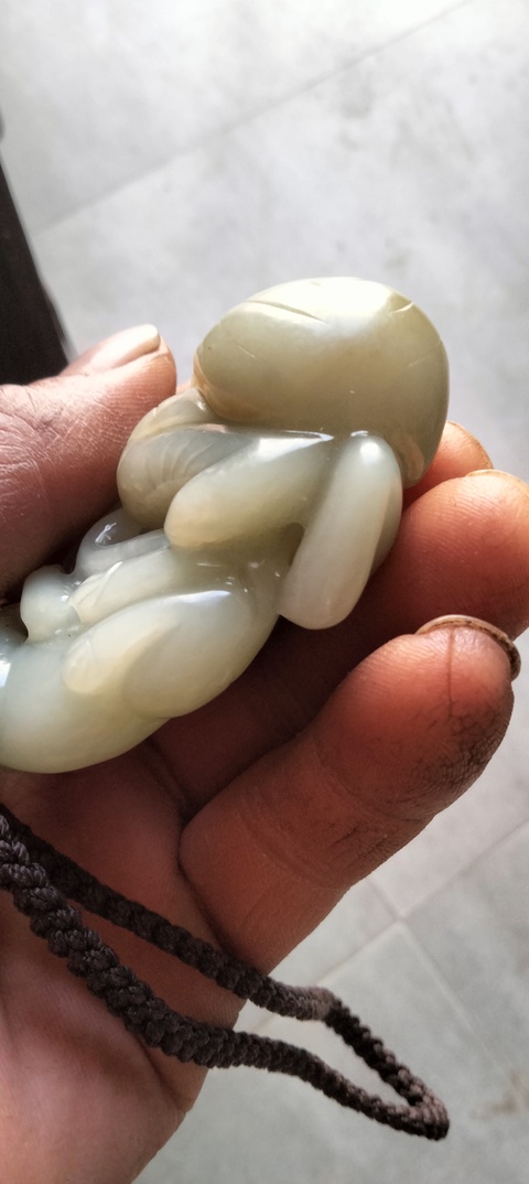 古玩玉器和田玉雕“童子把件”真品鑒賞圖