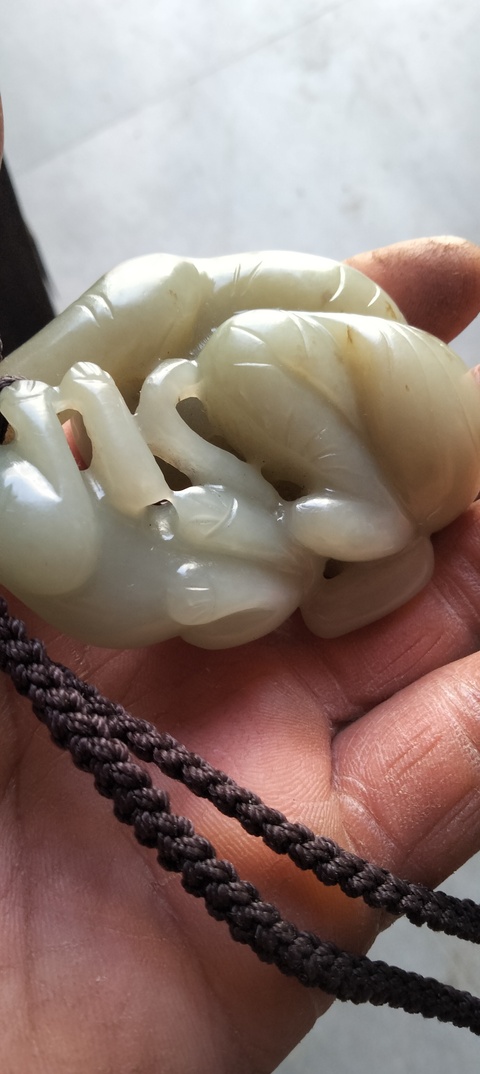 古玩玉器和田玉雕“童子把件”真品鑒賞圖