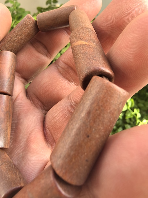 古玩玉器地方玉仿古勒子手串真品鑒賞圖