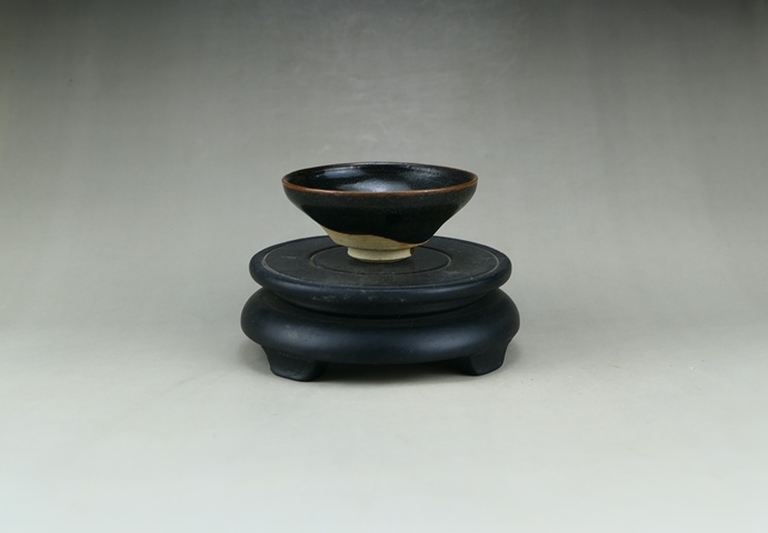 古玩陶瓷宋代·黑釉盞真品鑒賞圖