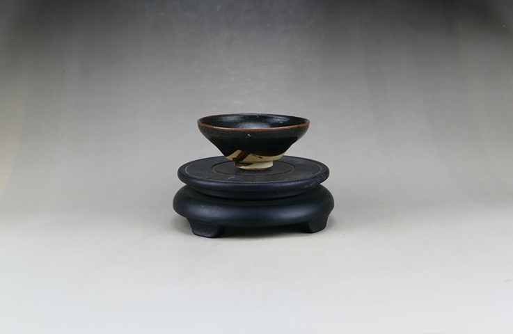 古玩陶瓷宋代·黑釉盞真品鑒賞圖