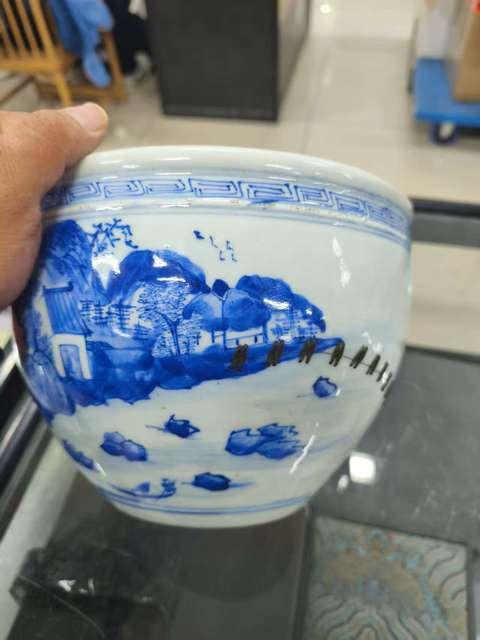 古玩陶瓷山水紋青花缸真品鑒賞圖