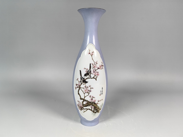 古玩陶瓷創(chuàng)匯喜鵲登梅魚(yú)藻紋琺瑯彩海棠瓶真品鑒賞圖