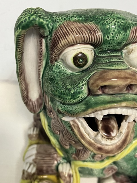 古玩陶瓷素三彩獅子真品鑒賞圖