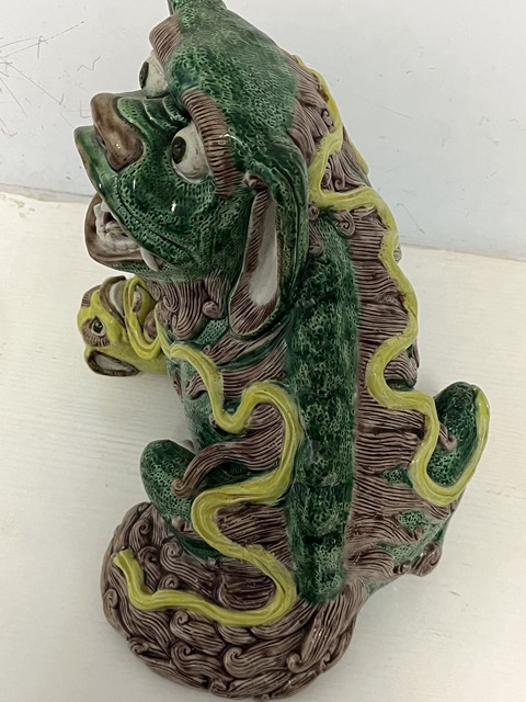 古玩陶瓷素三彩獅子真品鑒賞圖