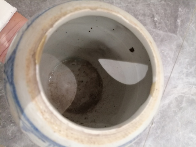 古玩陶瓷青花花卉紋喜字罐真品鑒賞圖