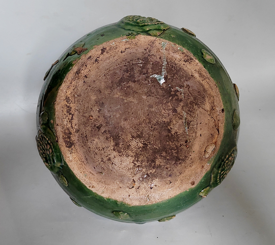 古玩陶瓷明代三彩貼塑魚紋鼓釘洗拍賣，當(dāng)前價(jià)格3999元