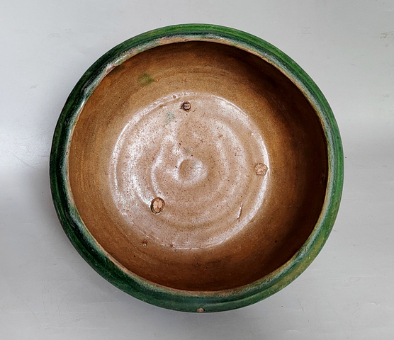 古玩陶瓷明代三彩貼塑魚紋鼓釘洗拍賣，當(dāng)前價(jià)格3999元