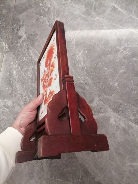 古玩雜項礬紅彩太獅少保瓷板插屏真品鑒賞圖