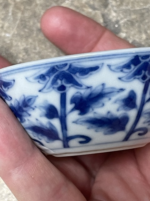 古玩陶瓷青花花卉紋臥足杯拍賣，當前價格58000元