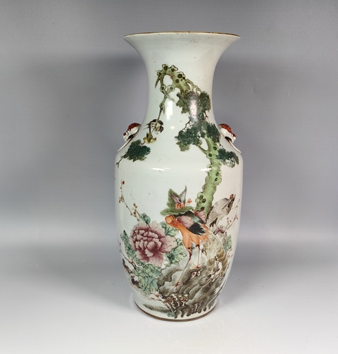 古玩陶瓷晚清民國(guó)五倫圖粉彩獸耳賞瓶真品鑒賞圖