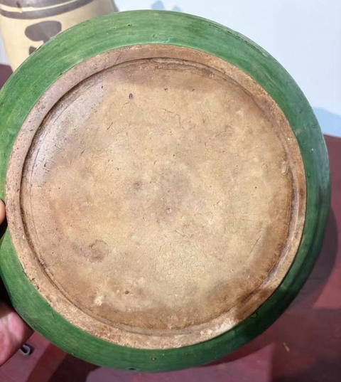 古玩陶瓷綠釉刻花盤真品鑒賞圖