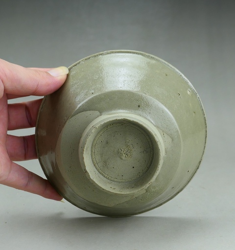 古玩陶瓷龍泉青瓷唇口碗真品鑒賞圖