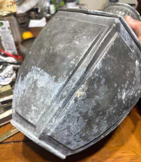 古玩陶瓷六方錫瓶真品鑒賞圖