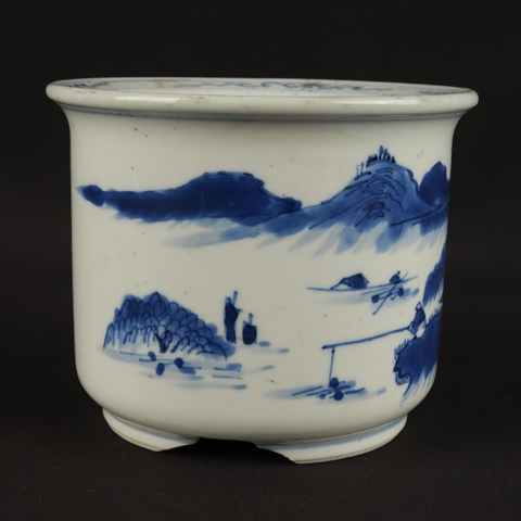 古玩陶瓷山水紋青花三足花盆真品鑒賞圖