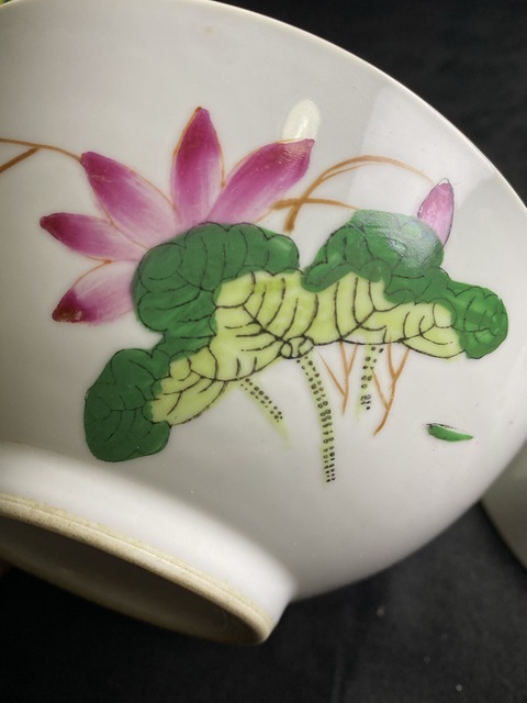 古玩陶瓷創(chuàng)匯蓮池游禽滿池嬌粉彩碗拍賣，當前價格288元