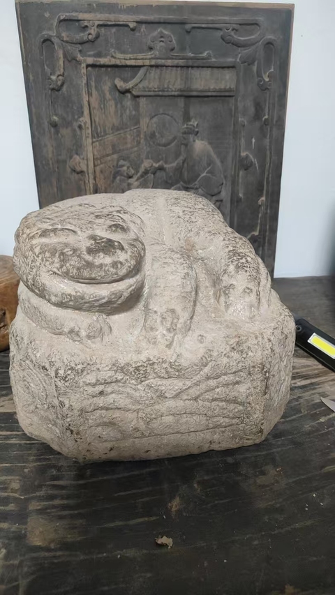 古玩雜項石雕臥獅真品鑒賞圖