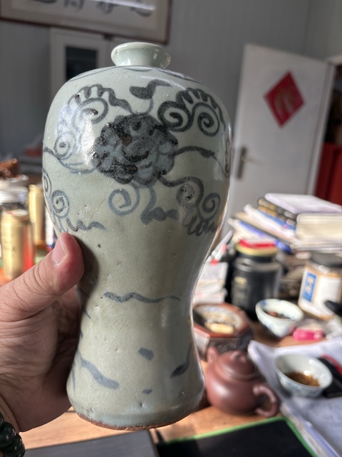 古玩陶瓷花卉紋青花梅瓶真品鑒賞圖