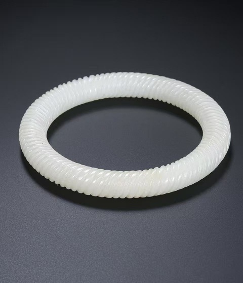 古玩玉器清代和田玉絞絲紋手鐲真品鑒賞圖