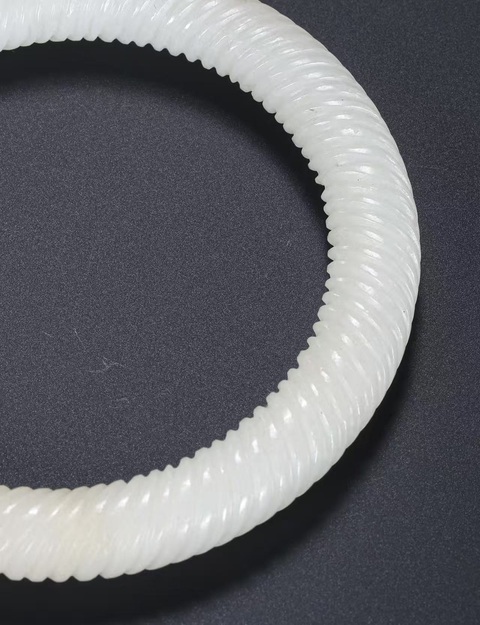 古玩玉器清代和田玉絞絲紋手鐲真品鑒賞圖