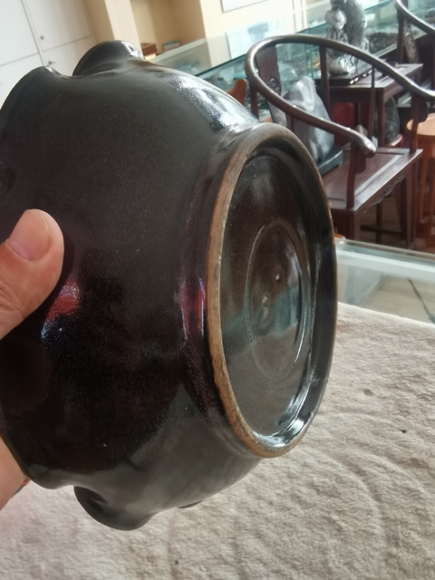 古玩陶瓷黑釉花口碗真品鑒賞圖