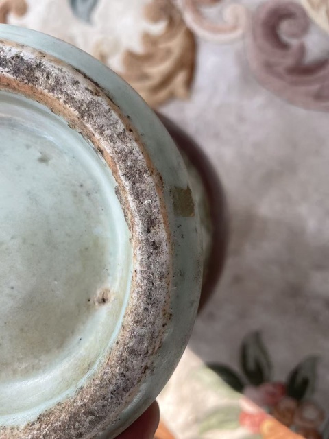 古玩陶瓷雙色釉刻花梅瓶真品鑒賞圖