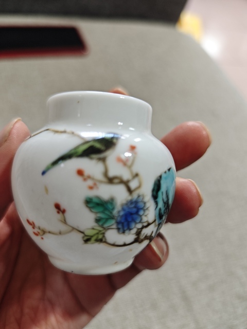古玩陶瓷粉彩花鳥紋鳥食罐真品鑒賞圖