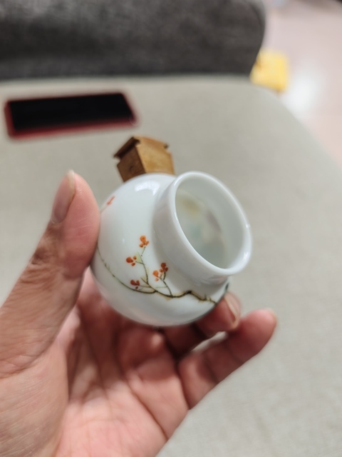 古玩陶瓷粉彩花鳥紋鳥食罐真品鑒賞圖