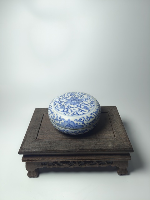 古玩陶瓷康熙青花纏枝蓮紋蓋盒拍賣，當前價格1300元
