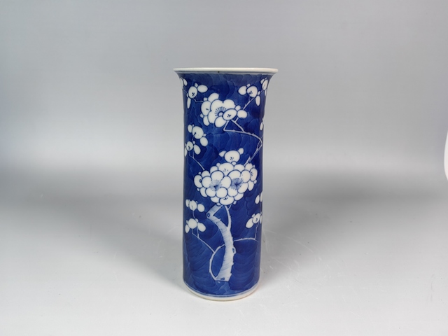 古玩陶瓷晚清冰梅紋青花花觚真品鑒賞圖