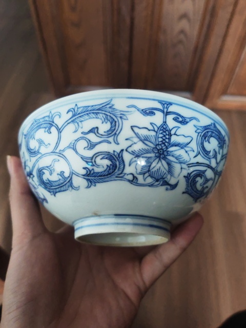 古玩陶瓷花卉紋青花碗真品鑒賞圖