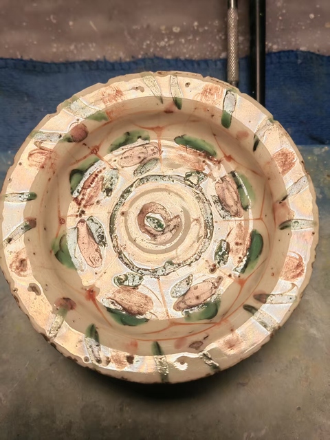 古玩陶瓷紅綠彩高足盤(pán)真品鑒賞圖