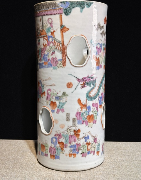 古玩陶瓷粉彩百子鬧春帽筒真品鑒賞圖
