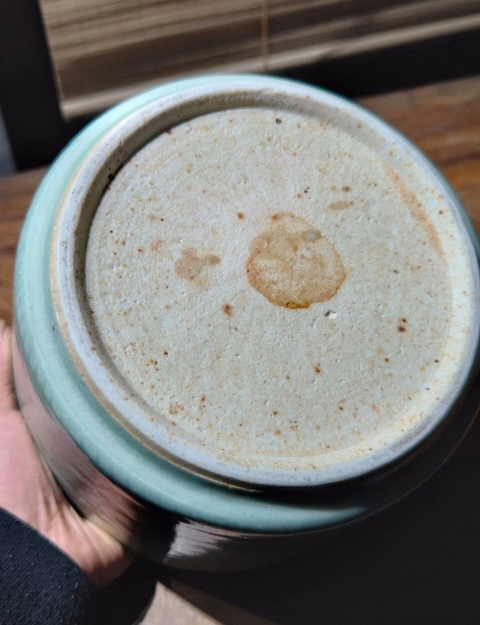 古玩陶瓷豆青釉暗刻花卉紋爐真品鑒賞圖