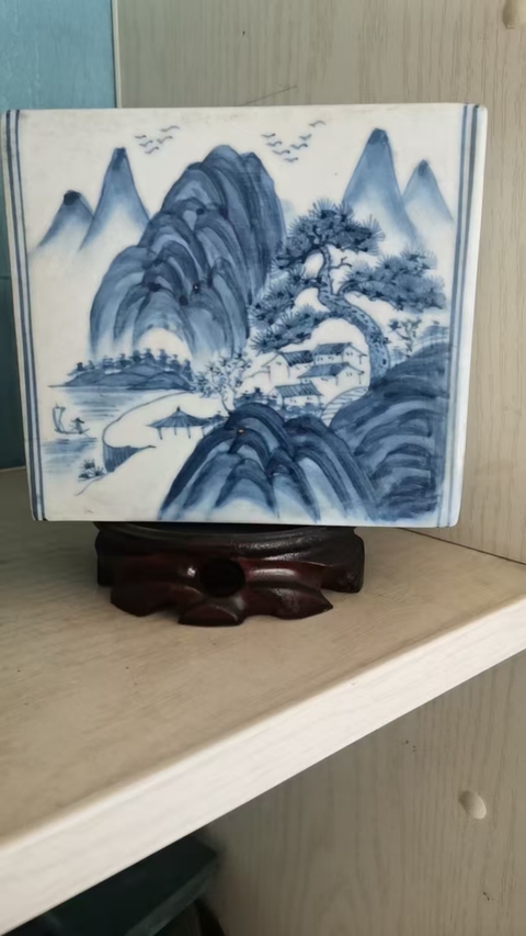 古玩陶瓷山水紋青花書擋真品鑒賞圖