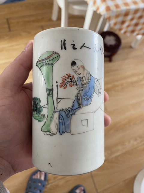 古玩陶瓷民國粉彩筆筒真品鑒賞圖