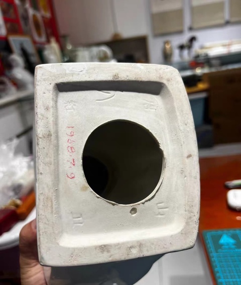 古玩陶瓷偉人塑像真品鑒賞圖