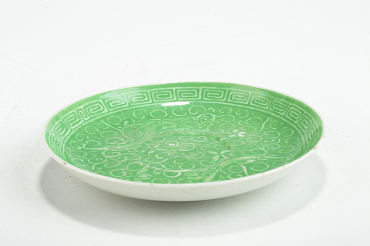 古玩陶瓷民國·綠釉堆白穿花螭龍紋盤真品鑒賞圖