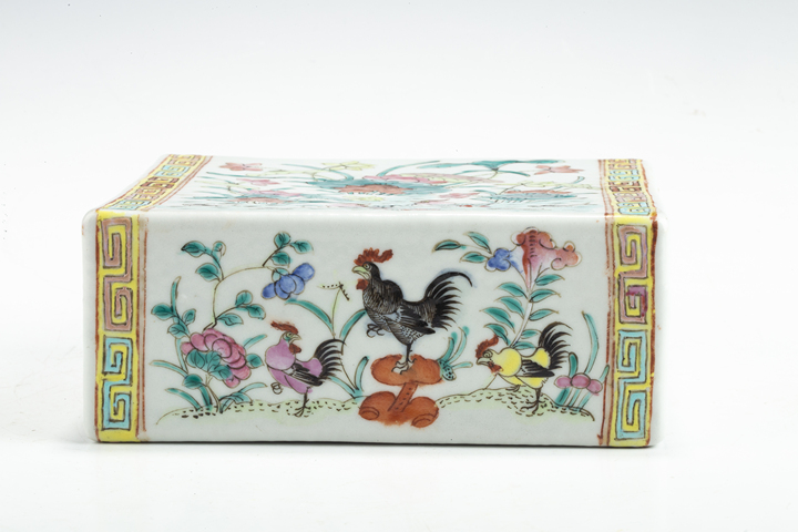 古玩陶瓷清晚·粉彩花鳥紋書擋拍賣，當前價格3136元