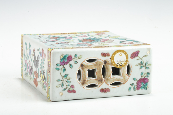 古玩陶瓷清晚·粉彩花鳥紋書擋拍賣，當前價格3136元