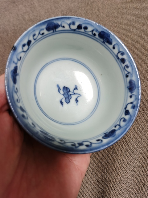 古玩陶瓷青花杯真品鑒賞圖